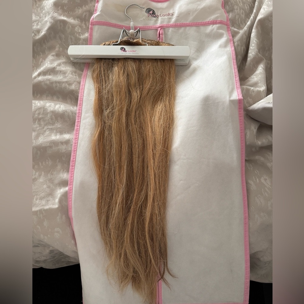 20 inch clip in hair extensions!